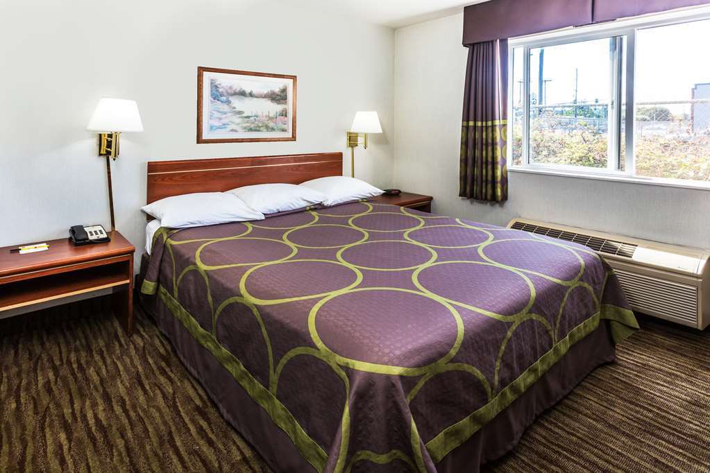 Hotel Super 8 By Wyndham Gresham/Portland Area Or Habitación foto