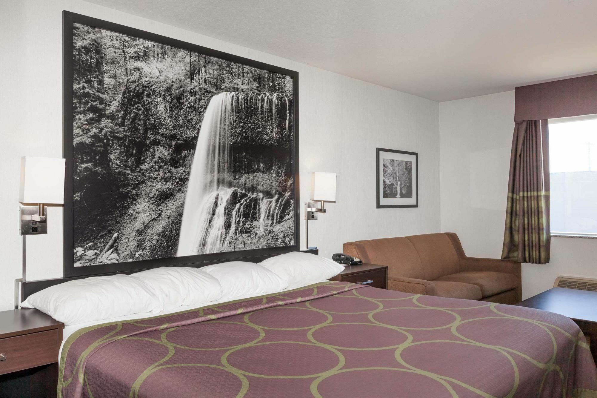 Hotel Super 8 By Wyndham Gresham/Portland Area Or Exterior foto