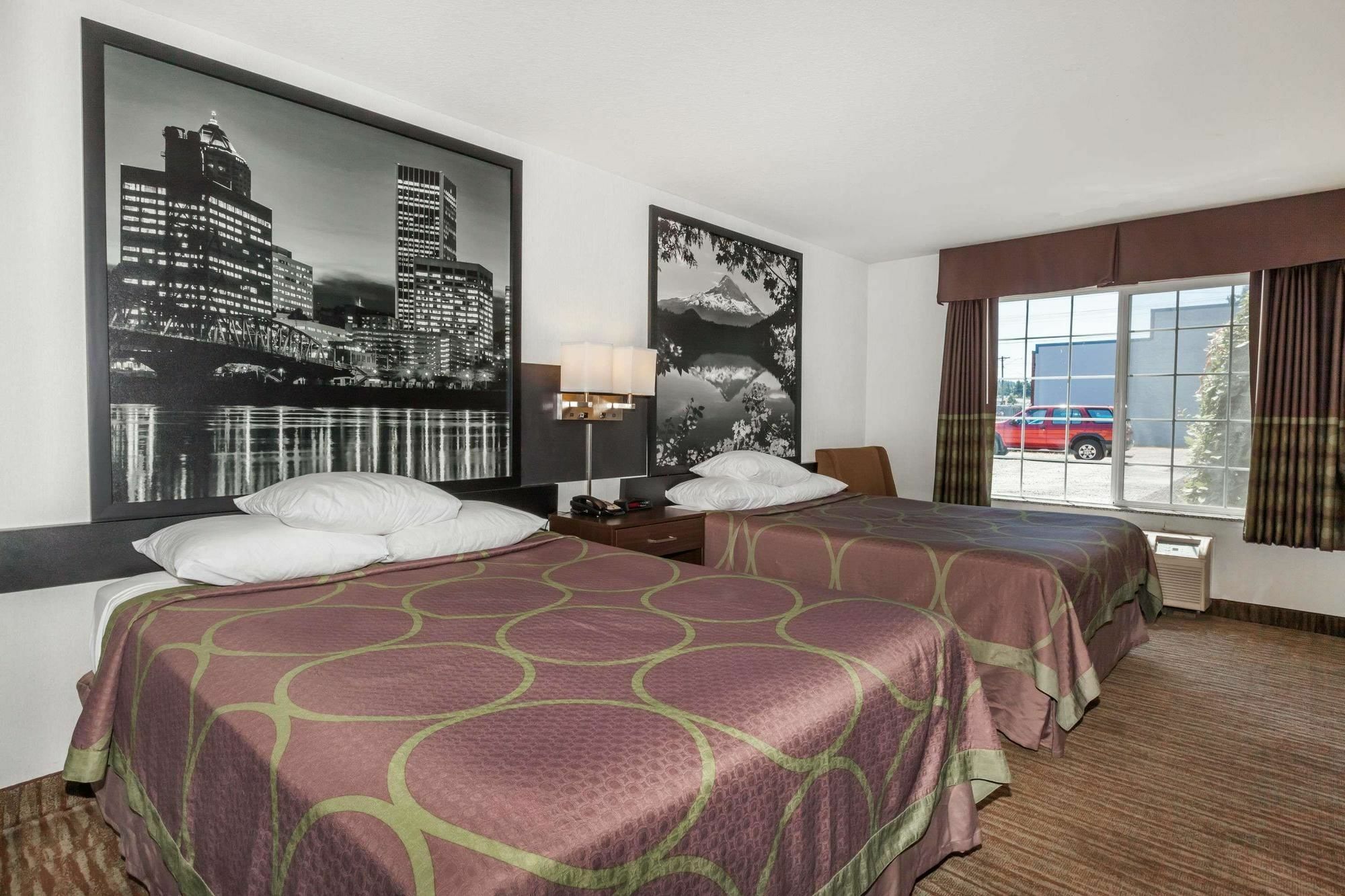 Hotel Super 8 By Wyndham Gresham/Portland Area Or Exterior foto